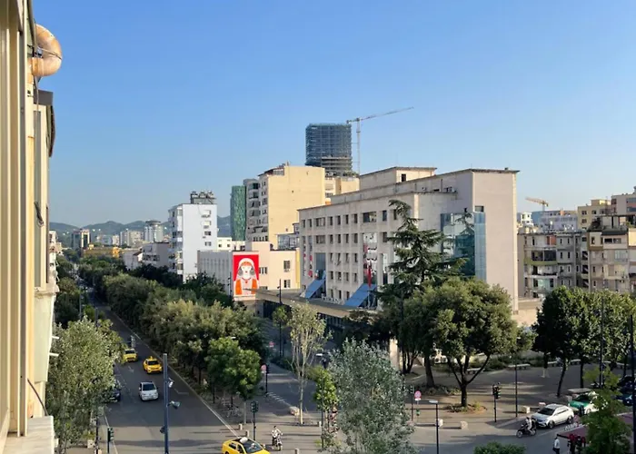 Urban Center شقة